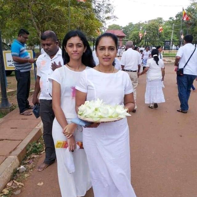 සුපිරි බඩු නම්බර් ඇන්ඩ් වැල් 