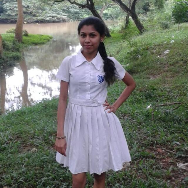 School කෙල්ලෝන්ගෙ photo