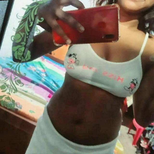 සෙක්සි කොල්ලො කෙල්ලො