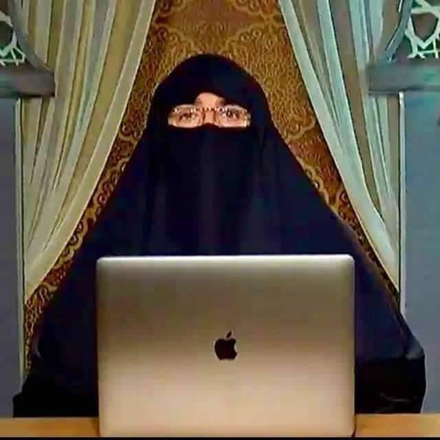 Bayanat Dr. Farhat Hashmi Officil