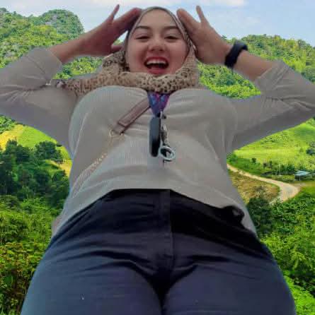 Wife tetek besar