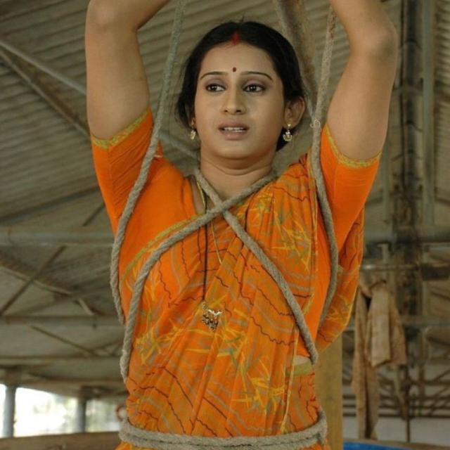 ஓக்கணும் ஆசையா 🤤