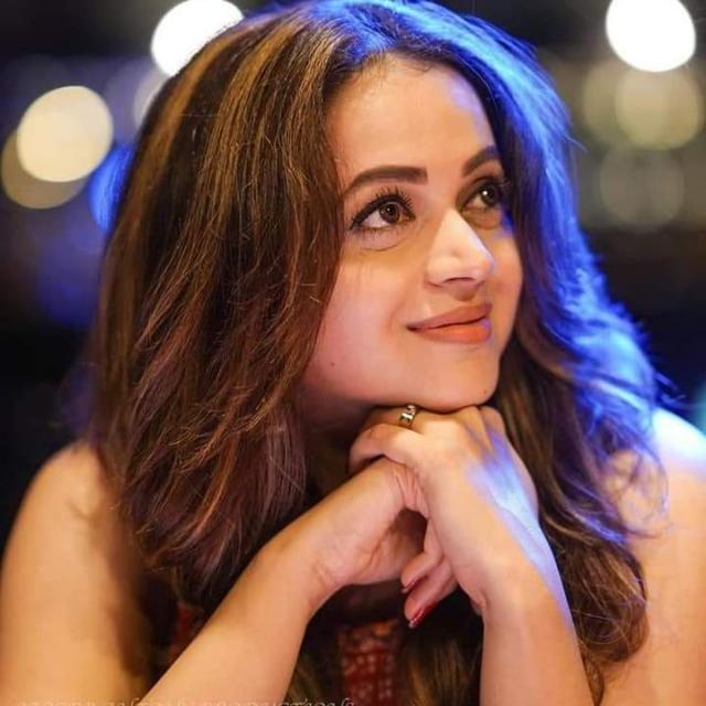 ??തുണ്ട് ലോകം ??