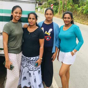 අතට සහනේ... ??