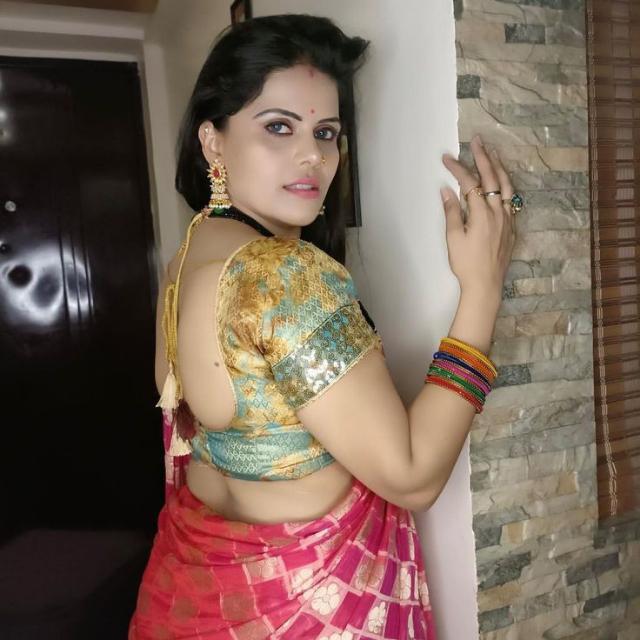 મમ્મી ની સેક્સી વાતો 💦💦