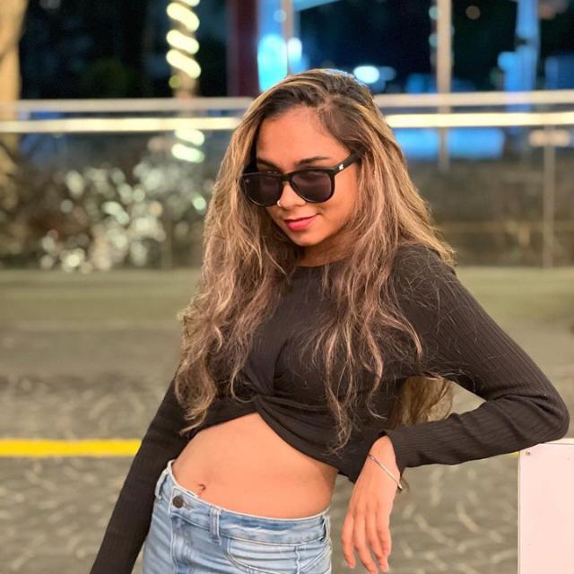 சின்ன பொண்ணு Priya வெறியன்