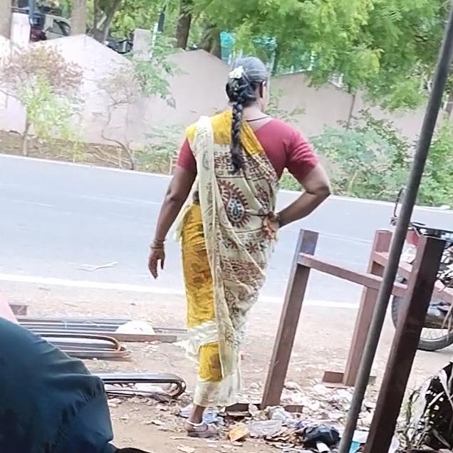 உன் மனைவி என் தேவிடியா...😘