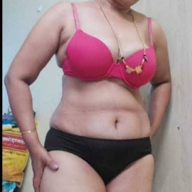 தமிழ் தங்கச்சி 🥵
