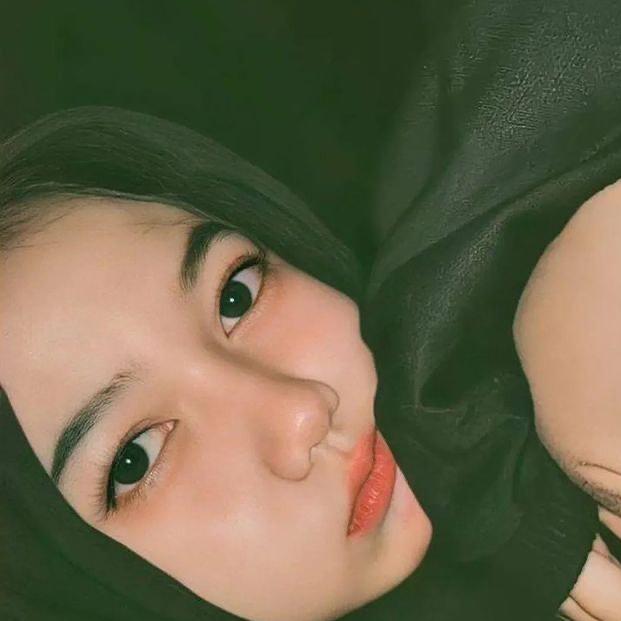 GRUP || VCS ANISAH CRUM?